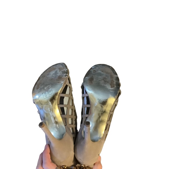 MICHAEL Michael Kors YVONNE Taupe Suede Back Zip Stiletto Heel-Size 7 - Picture 11 of 12